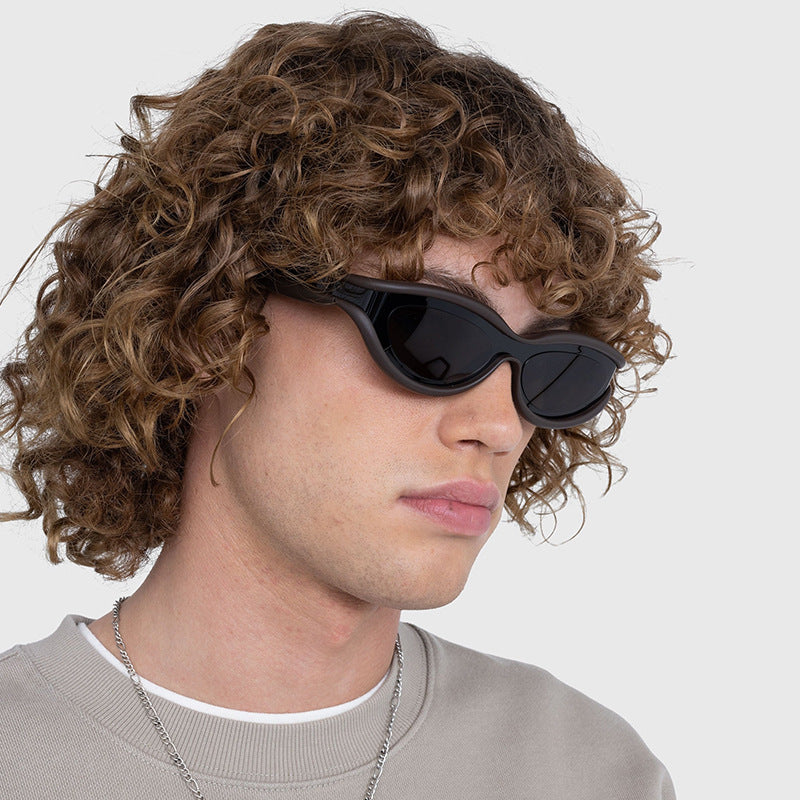 New European and American Y2K Cat Eye Sunglasses for Women Street Style Small Frame Sunglasses for Men Trendy Wholesale sunglasse