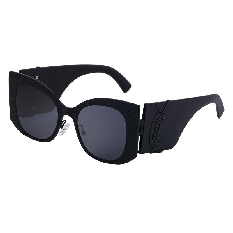 2025New Style Personality Wide Mirror Leg Sunglasses European and American Fashion Sunglasses for Women High-end Large Frame Outdoor Street Shooting Glasses