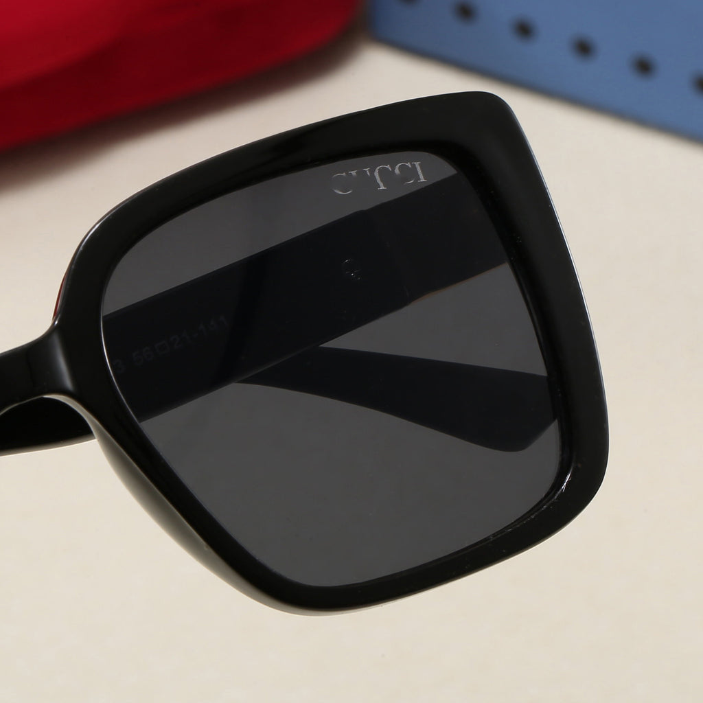 2025New Korean Style Unisex Square Sunglasses Travel Small Frame Sunglasses Internet Celebrity Fashion Personality High-end Glasses