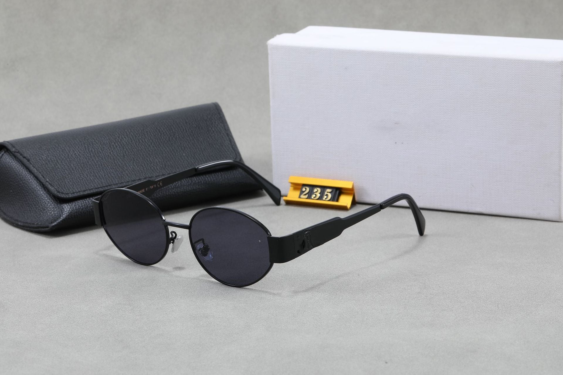 Vintage Old Money Style Metal Oval Sunglasses Sun Protection High-End Small Frame Hong Kong Style Triumphal Arch Sunglasses