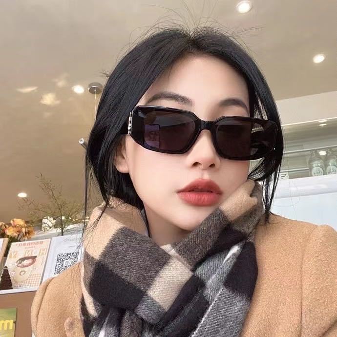 European and American fashion narrow frame sunglasses for women INS Street style square sunglasses for women wholesale sunglasses