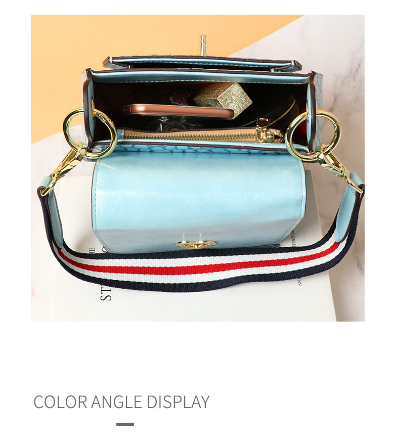 Autumn Winter New Korean Version Crocodile Pattern Saddle Bag Single Shoulder Crossbody Women's Bag Trendy Fashionable Personality Versatile Handbag for Women