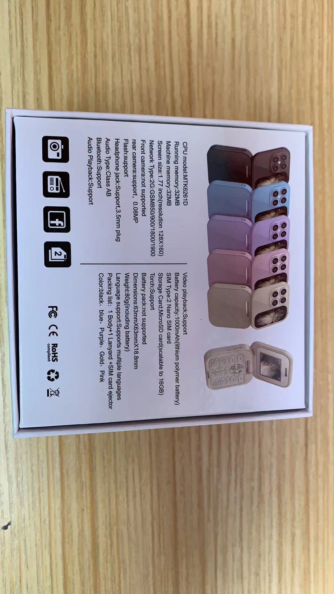 Hot Selling Exquisite Appearance Mini Folding Feature Phone Flip Cover Elderly Button Phone Pocket Phone