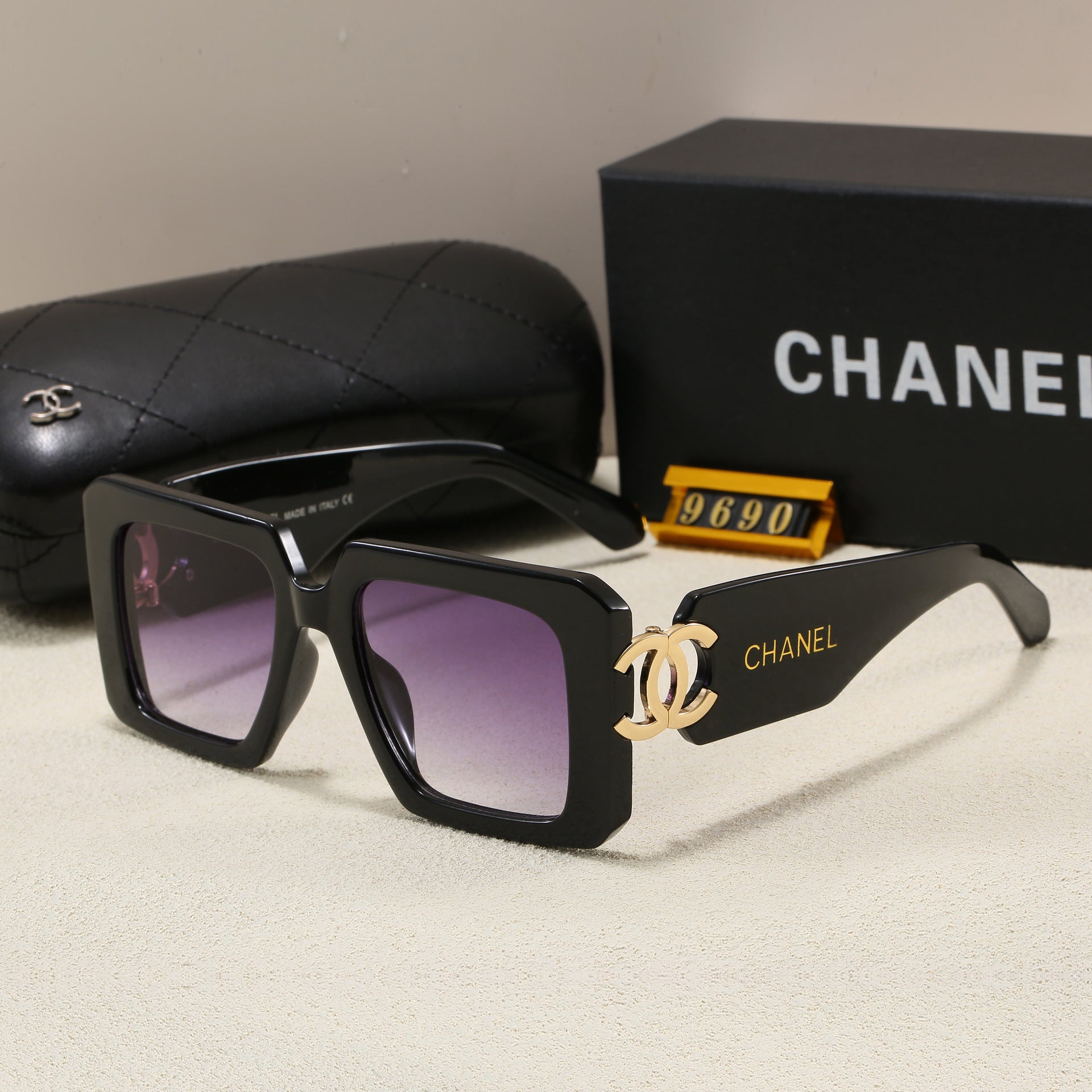 2023New style square frame sunglasses for women ins Trendy Influencer Style Glasses Large Frame High-End Feel Tea Color Sunglasses