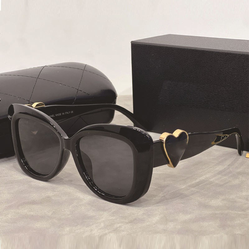 24New Chanel Large Frame Women's Fashion Personality Sunglasses European and American Hot Girl Style Sunglasses Wholesale sunglasses