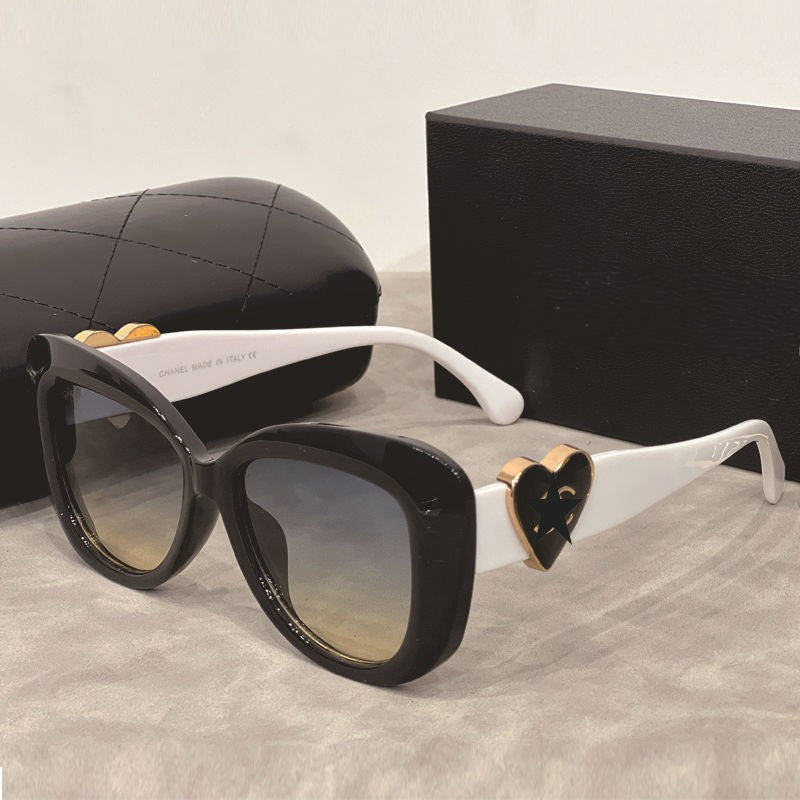 24New Chanel Large Frame Women's Fashion Personality Sunglasses European and American Hot Girl Style Sunglasses Wholesale sunglasses
