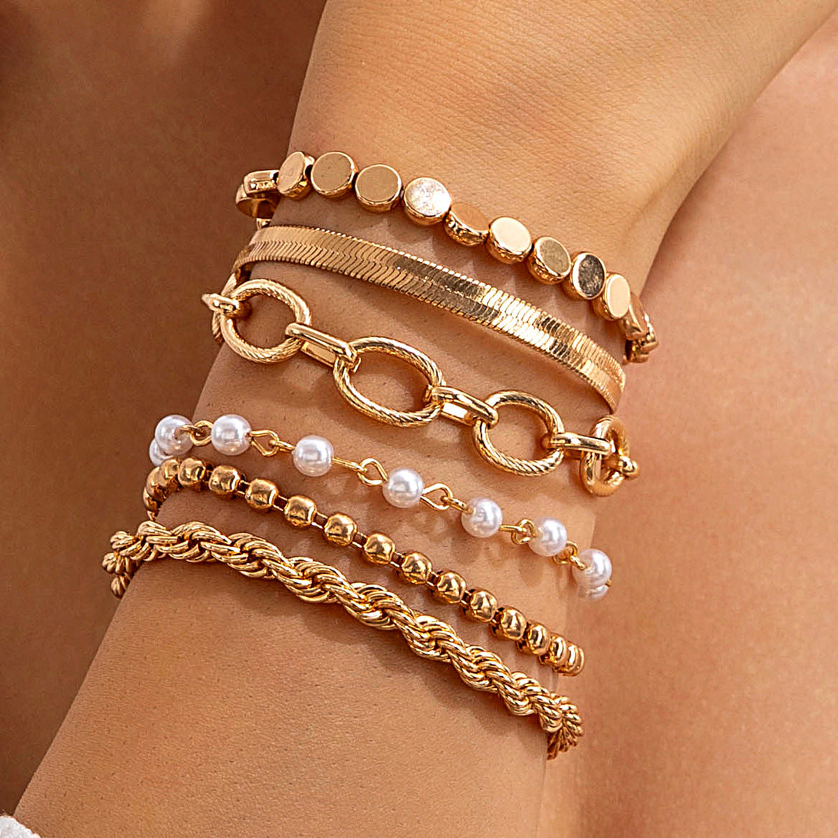 Fashionable Versatile Bracelet with Rhinestones and Imitation Pearl Set Ornament Wholesale Bracelets