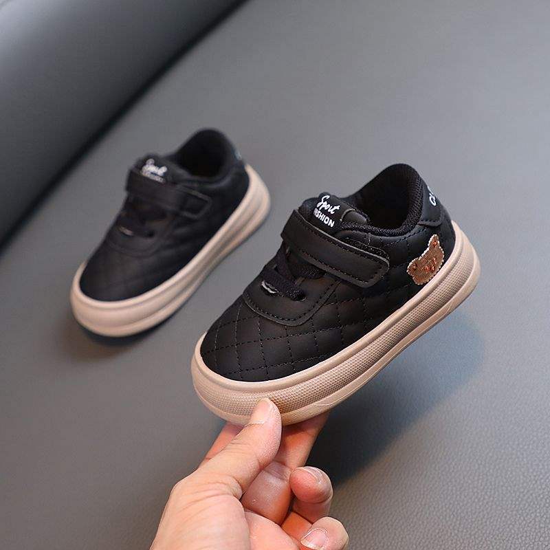 2025Spring and Autumn New Children's Sports Shoes Boys' Shoes Girls' Casual Sneakers Baby Cartoon Bear Outdoor Leather Shoes