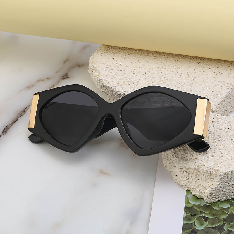 European and American style sunglasses for women trendy high-end feel ins Trendy Fashion Sunglasses for Women Wholesale sunglasses