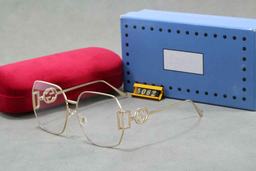 Europe and America2025New Fashion Square Polarized Sunglasses for Women, High-End Outdoor Street Style Metal Sunglasses for Women