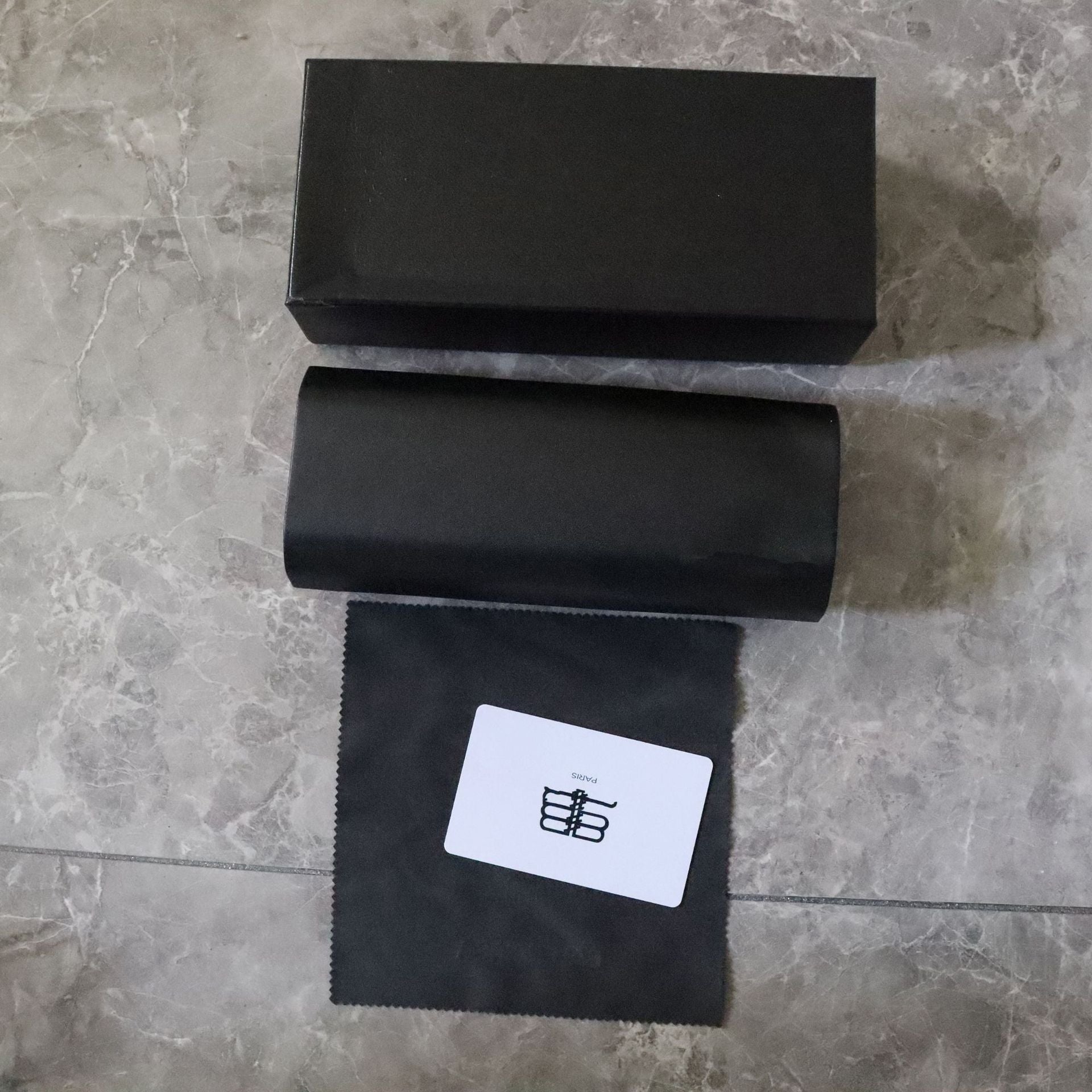 Spot wholesale high-end velvet glasses case Pink Fashionable and Elegant Sunglasses Case Sunglasses case Packing Box