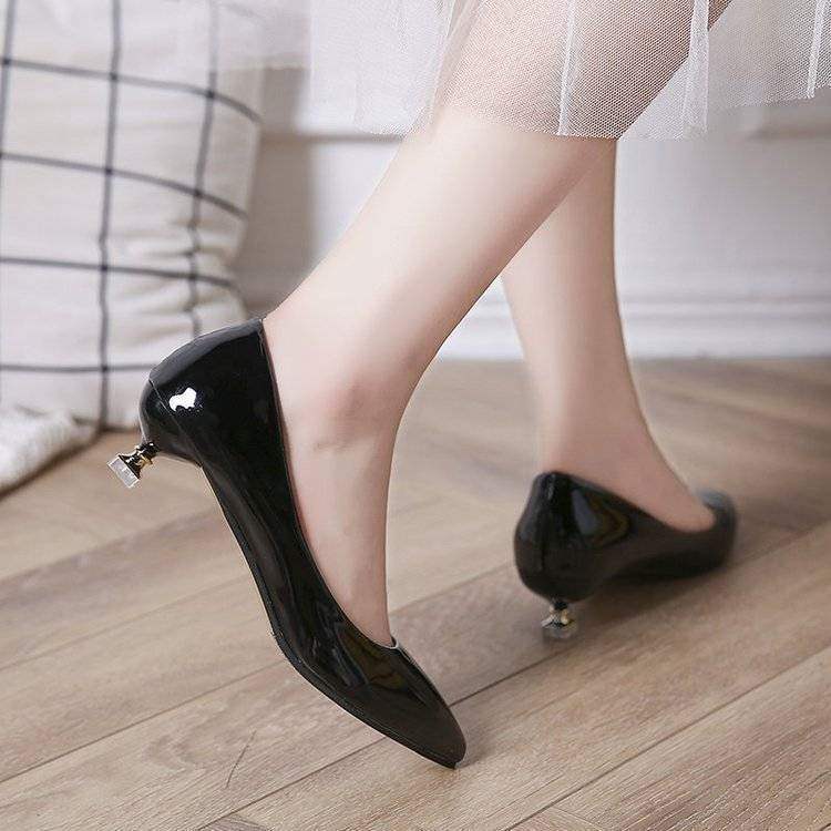 Low Heel High Heel Shoes Shiny Leather Cat Heel Shoes for Women3cm Stiletto Low Heel Korean Style Elegant Pointed Toe Small Heel Single Shoes Work Shoes