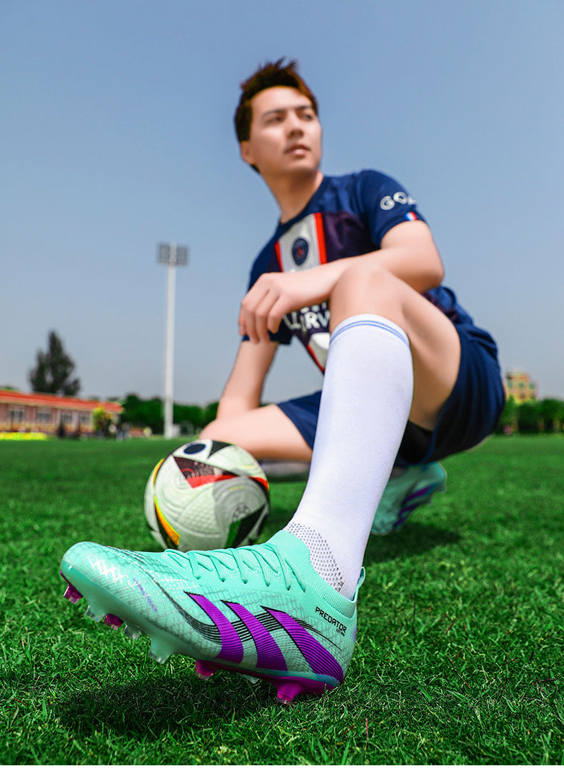 2025New Football Shoes for Men and Women, Youth Students, Fashionable and Comfortable, Long Spikes, Low-top, Factory Direct Sale