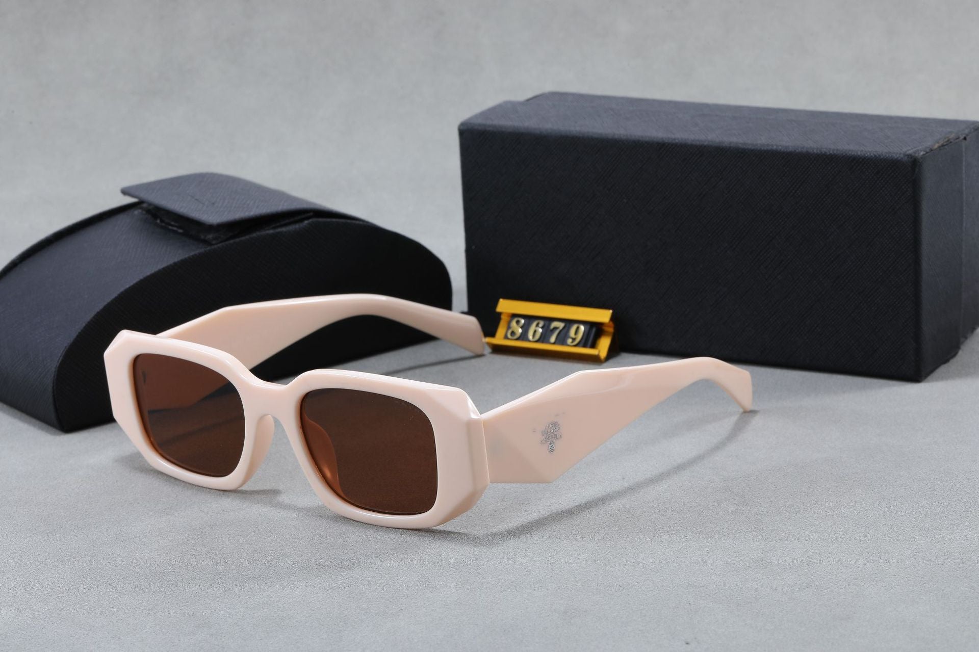 New P Home Sunglasses Europe and America ins Fashion Trade Sunglasses Cat Eye Small Frame Retro High-end Feel2660Same Style