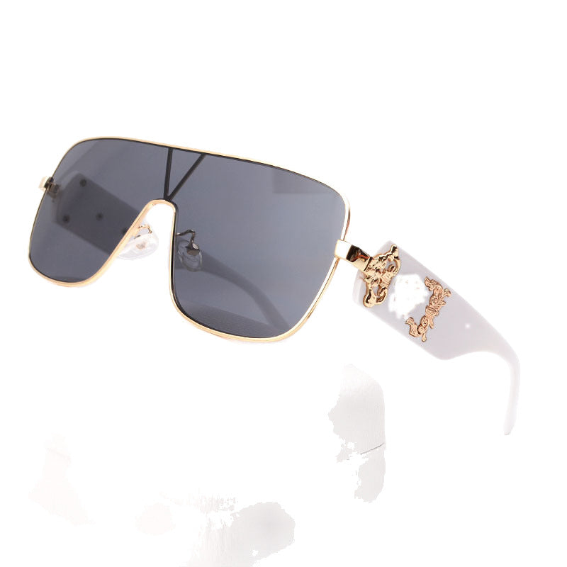 Europe and America Y2k Millennial Style Integrated Windproof Sunglasses for Women Fashion Large Curvature Diamond Inlaid Rimless Sunglasses for Women Wholesale