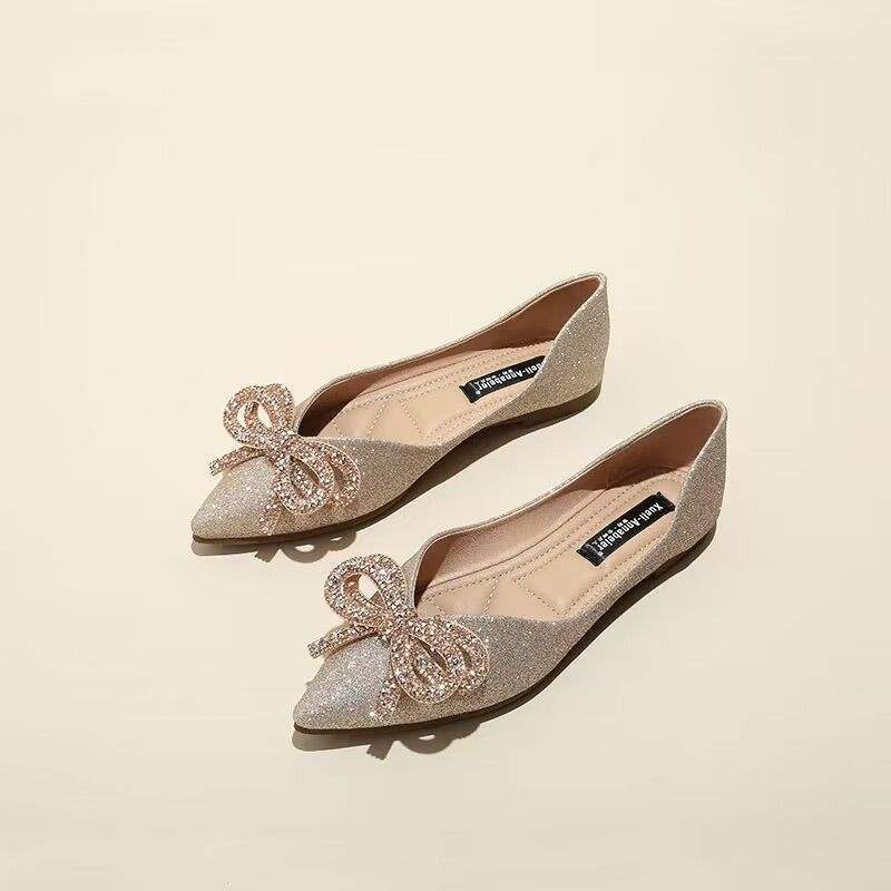 Bridesmaid Shoes Small Size Wedding Shoes Women Flat Non-Tiring Foot Main Wedding Dress Bride Shoes Pointed Champagne Color Bow Crystal Shoes