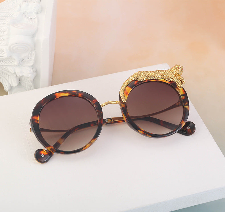 2025New Anti-Blue Light Glasses for Women Leopard Head Diamond-Studded European and American Round Frame Sunglasses Trendy Large Frame Sunglasses High-End Feel