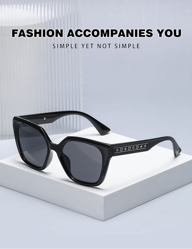 2025New European and American Fashion Large Frame Cat Eye Sunglasses for Women High-end Sunglasses Wholesale sunglasses