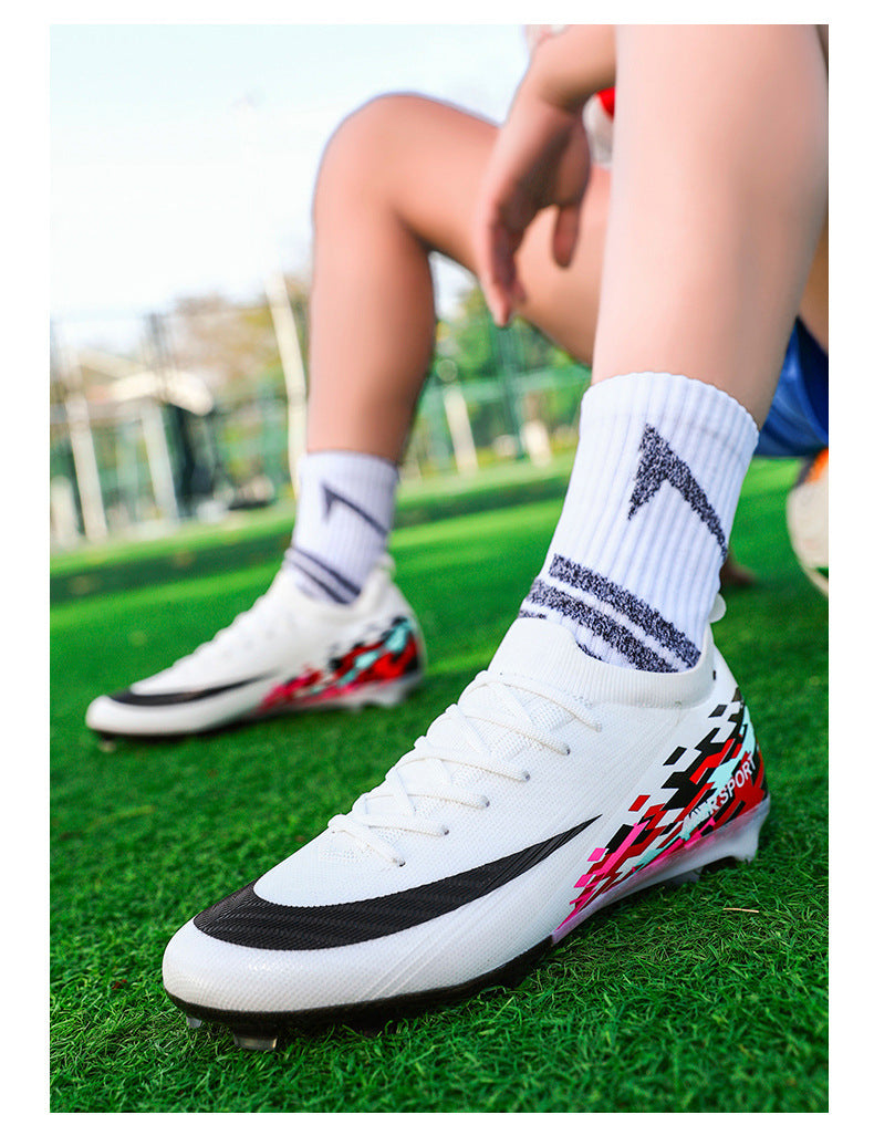 New Large Size Long Spike Football Shoes Low Top Youth Competition Training Student Football Sports Shoes