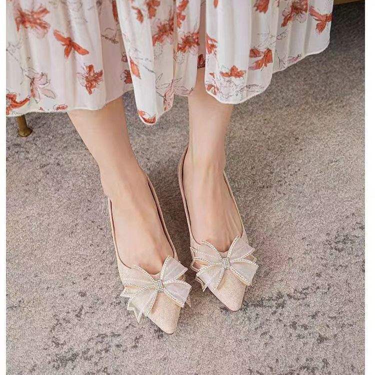 Elegant Chunky Heel Soft Sole Slip-On Fairy Gentle Shoes French Style Chunky Heel Pointed Toe Shallow Mouth Shoes Pair with Dress Versatile