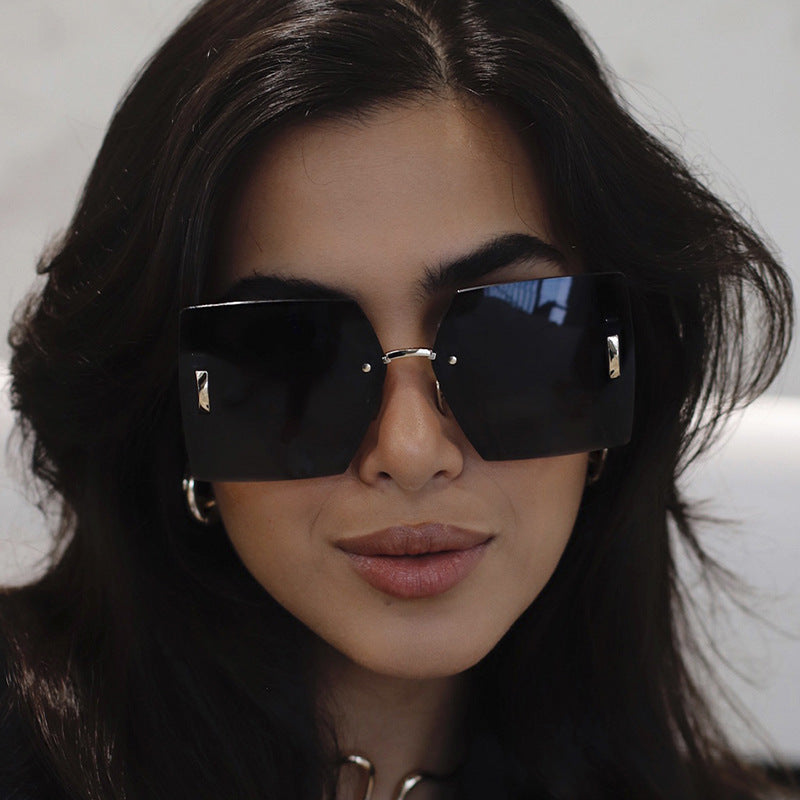 New European and American Fashion Diamond Cut Edge Rimless Sunglasses for Women Trendy Hollow Temple Large Frame Sunglasses Women's Glasses