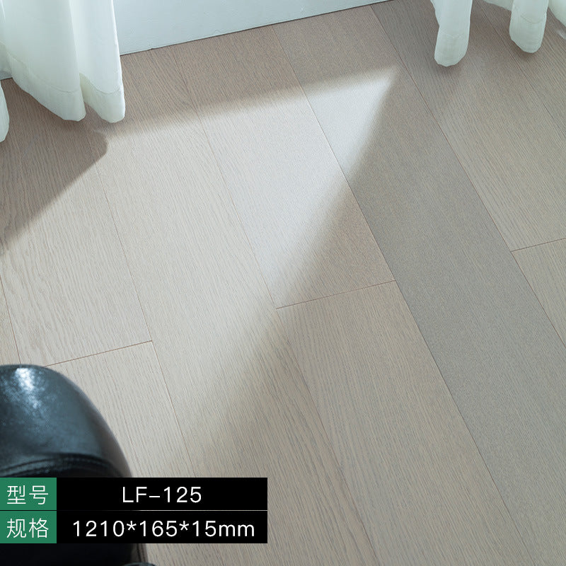 Free home installation with solid wood skirting board included Smooth Skin Feel Lacquer Flooring New Three-Layer Solid Core Real Wood Oak Flooring