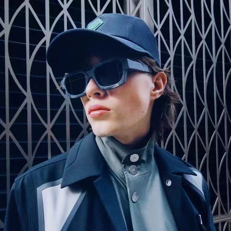 New Fashion Square Frame Sunglasses for Men and Women with a High-End Feel INS European and American style sunglasses outdoor glasses sglasses