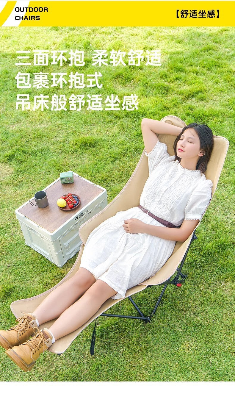 Folding chair with footrest and reclining feature45x45x90