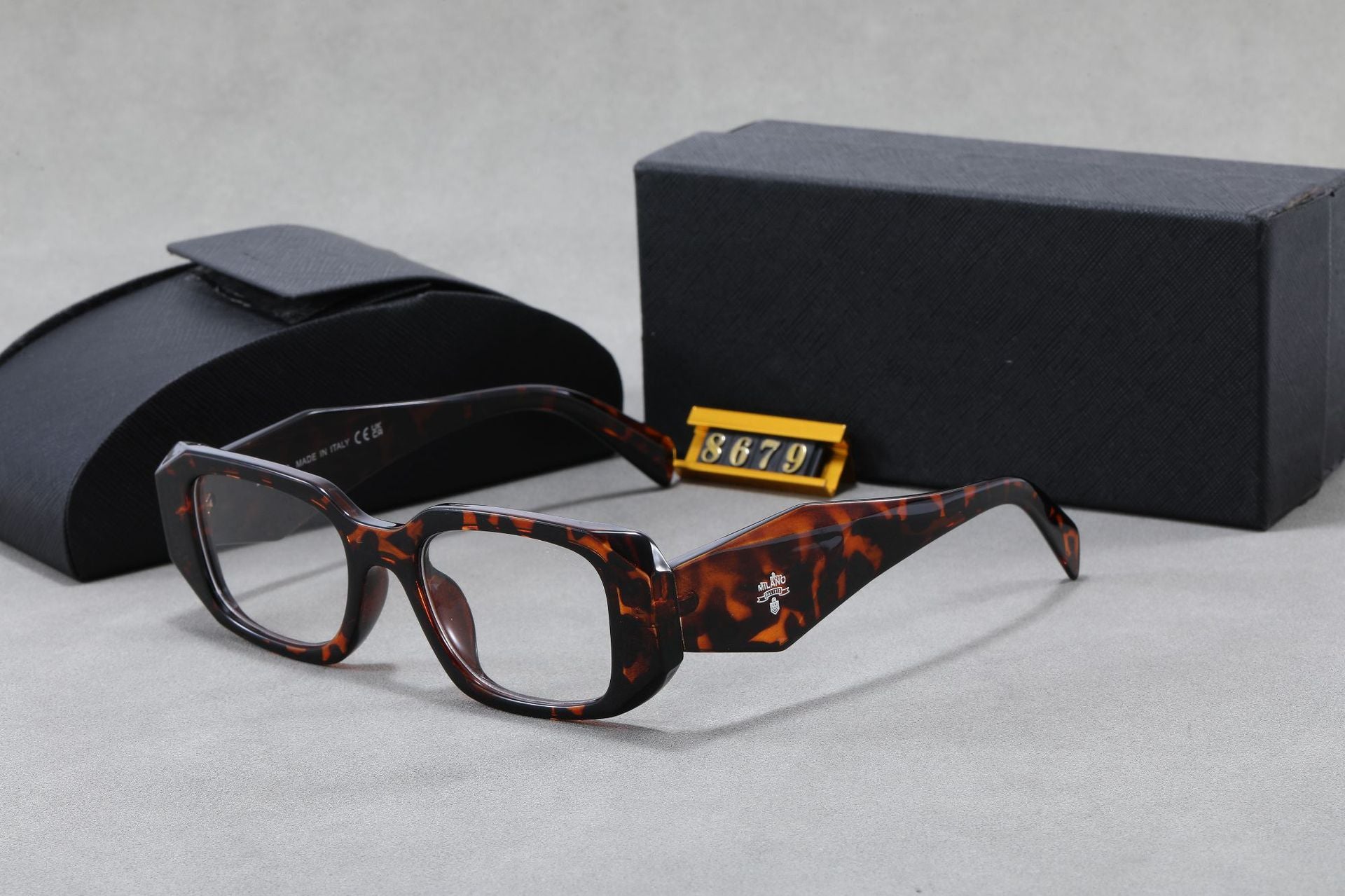 New P Home Sunglasses Europe and America ins Fashion Trade Sunglasses Cat Eye Small Frame Retro High-end Feel2660Same Style