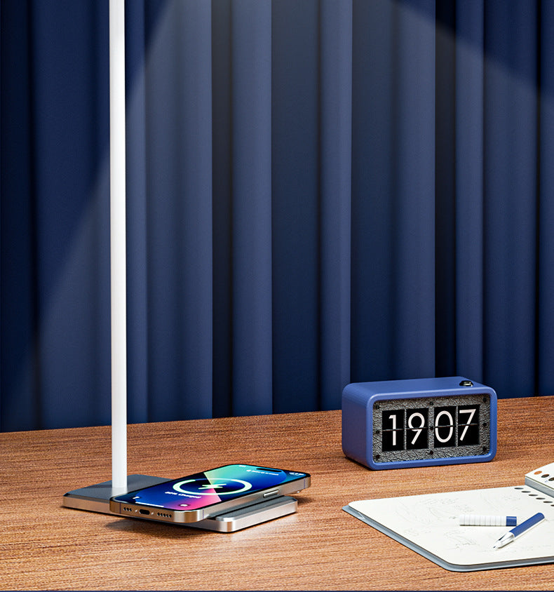 Amazon Hot-Selling Wireless Charging Desk Lamp Bedside High-End Foldable Desktop Study Lamp Wholesale