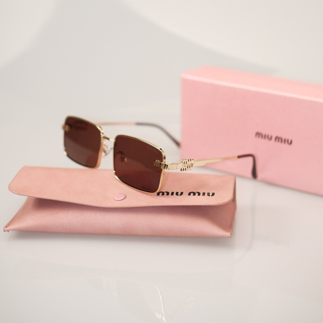 New Sunglasses High Fashion Sunglasses Metal Men and Women Trendy Sunglasses Outdoor Driving UV8050