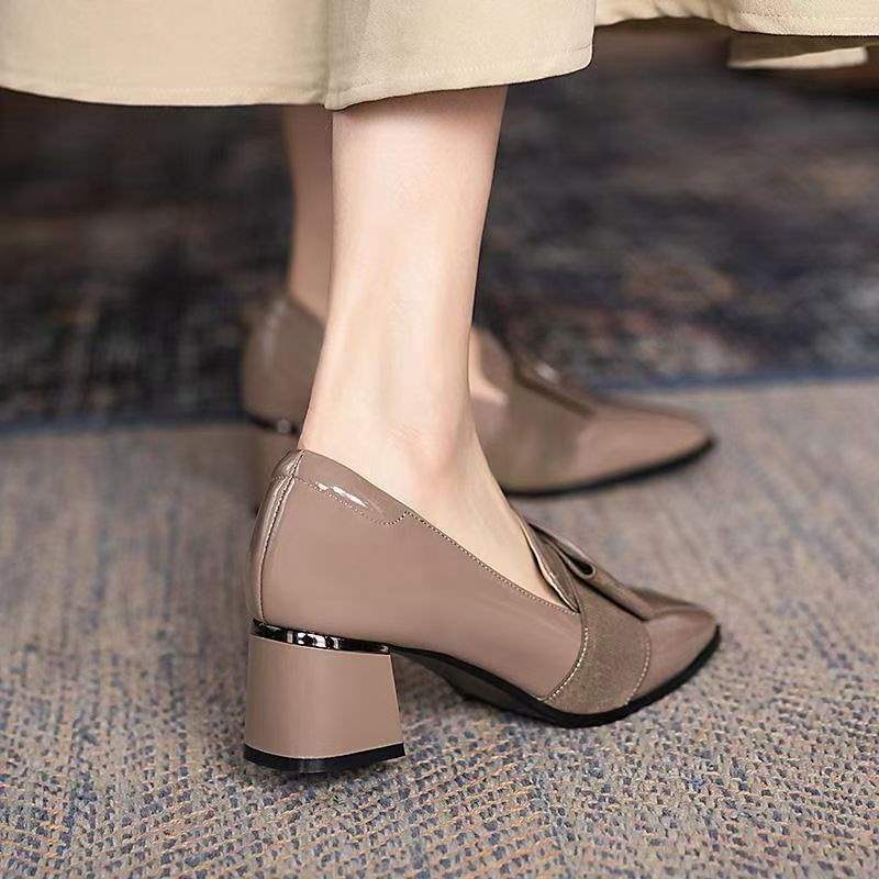 Soft Leather Patent Leather New Style Women's Shoes Fragrance Style Korean Version Square Toe Elegant Small Leather Shoes Versatile Soft Sole Chunky Heel Loafers for Women