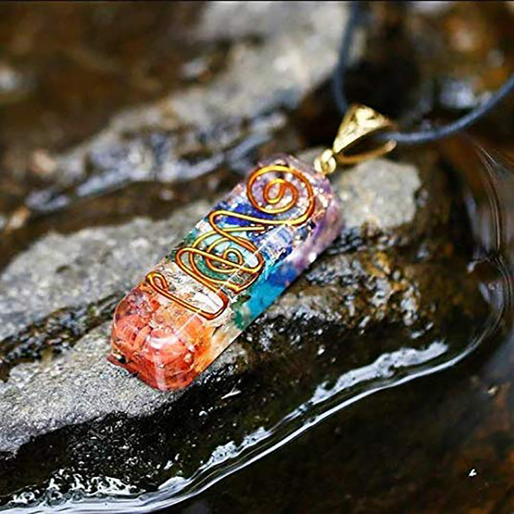 Women's Irregular Crystal Necklace Natural Stone Pendant Resin Epoxy Mixed Color Hanging Ornament Multicolor Crystal Necklace