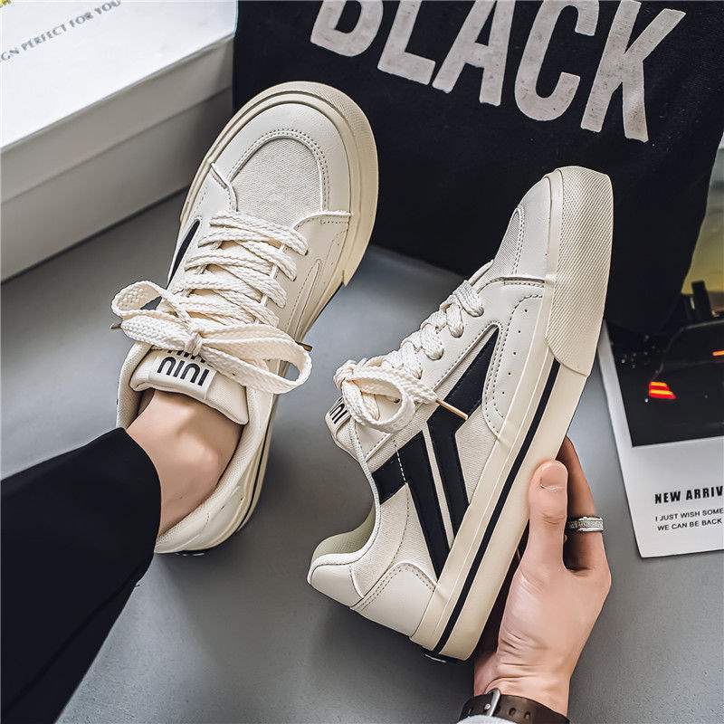 Canvas Shoes for Men, Autumn Trendy Versatile Casual Sneakers, Niche Design Student Sports Thick-Soled Height-Increasing Black Cloth Shoes
