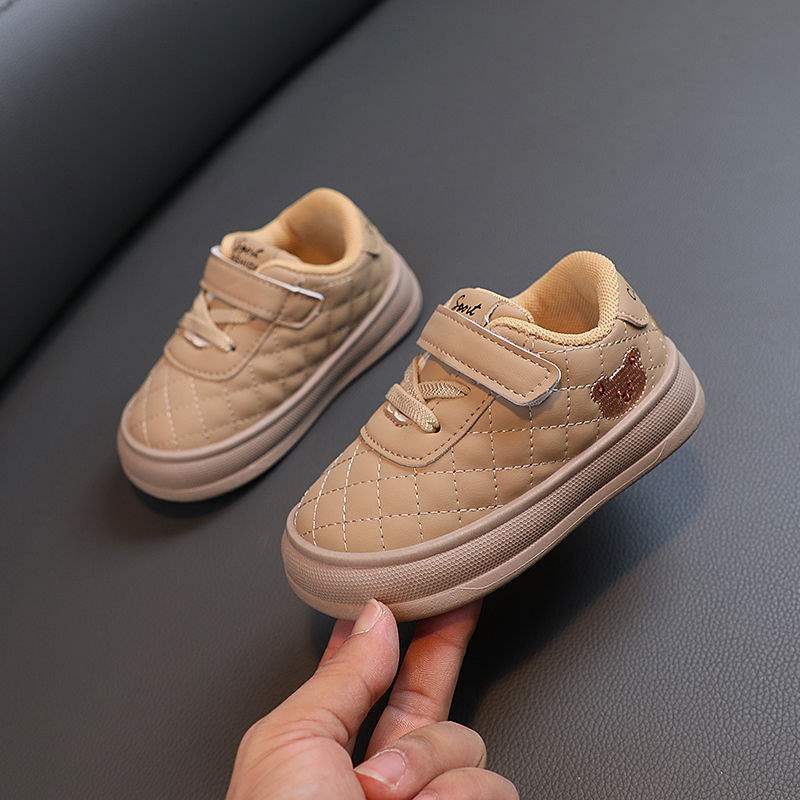 2025Spring and Autumn New Children's Sports Shoes Boys' Shoes Girls' Casual Sneakers Baby Cartoon Bear Outdoor Leather Shoes