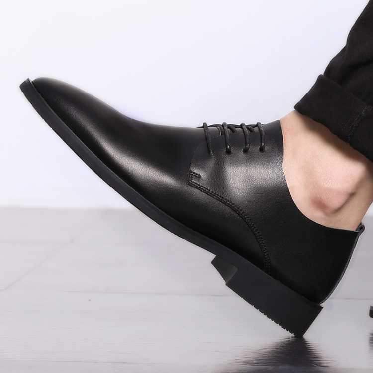 Autumn Winter Men's British Style Casual Leather Shoes Soft Sole Breathable Single Shoes Formal Business Men's Leather Shoes Groom Shoes