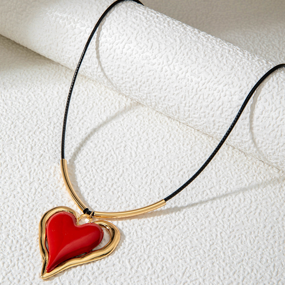 European and American New Style Personality Mesh Round Pendant Necklace for Women Elegant Simple Textured Round Pendant Rope Chain Necklace