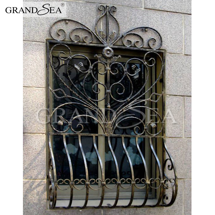 Fashionable Simple Modern Iron Window Grill Design