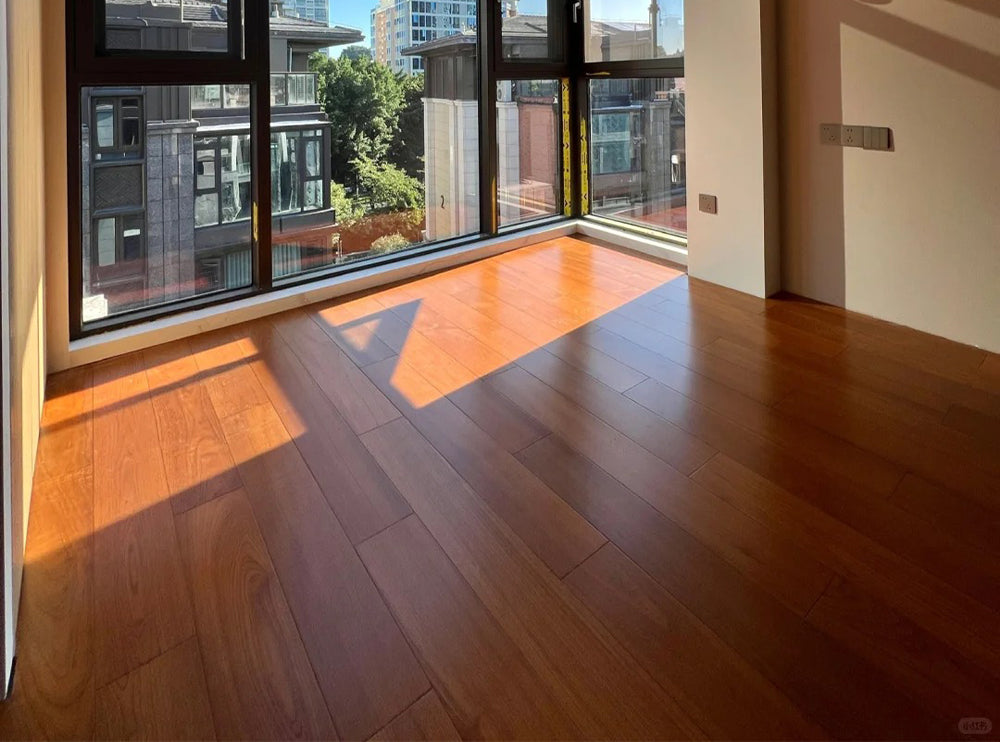Customizable 12mm Solid Wood Engineered Teak Flooring UV Finish Three Layer Luxury Villa Hotel Basement Interior Exterior