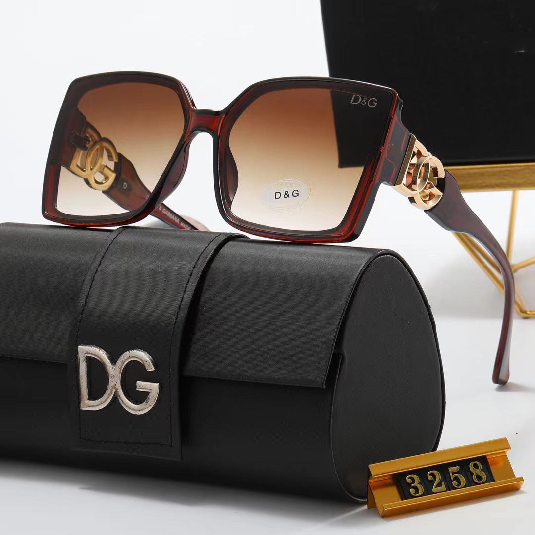Fashion Brand Sunglasses for Women, European and American Classic Shades, Large Frame, High-End Feel D Home Sunglasses