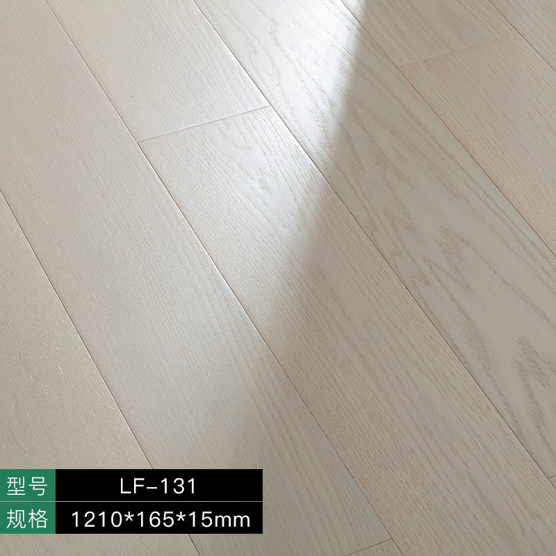 Free home installation with solid wood skirting board included Smooth Skin Feel Lacquer Flooring New Three-Layer Solid Core Real Wood Oak Flooring