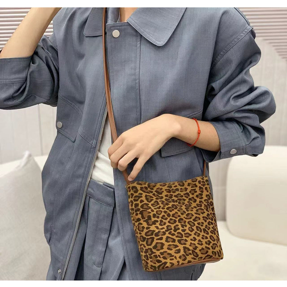 Leopard Print Genuine Leather Bucket Bag Niche Women's Bag Autumn Winter New Versatile High-end Soft Cowhide Single Shoulder Crossbody Bag