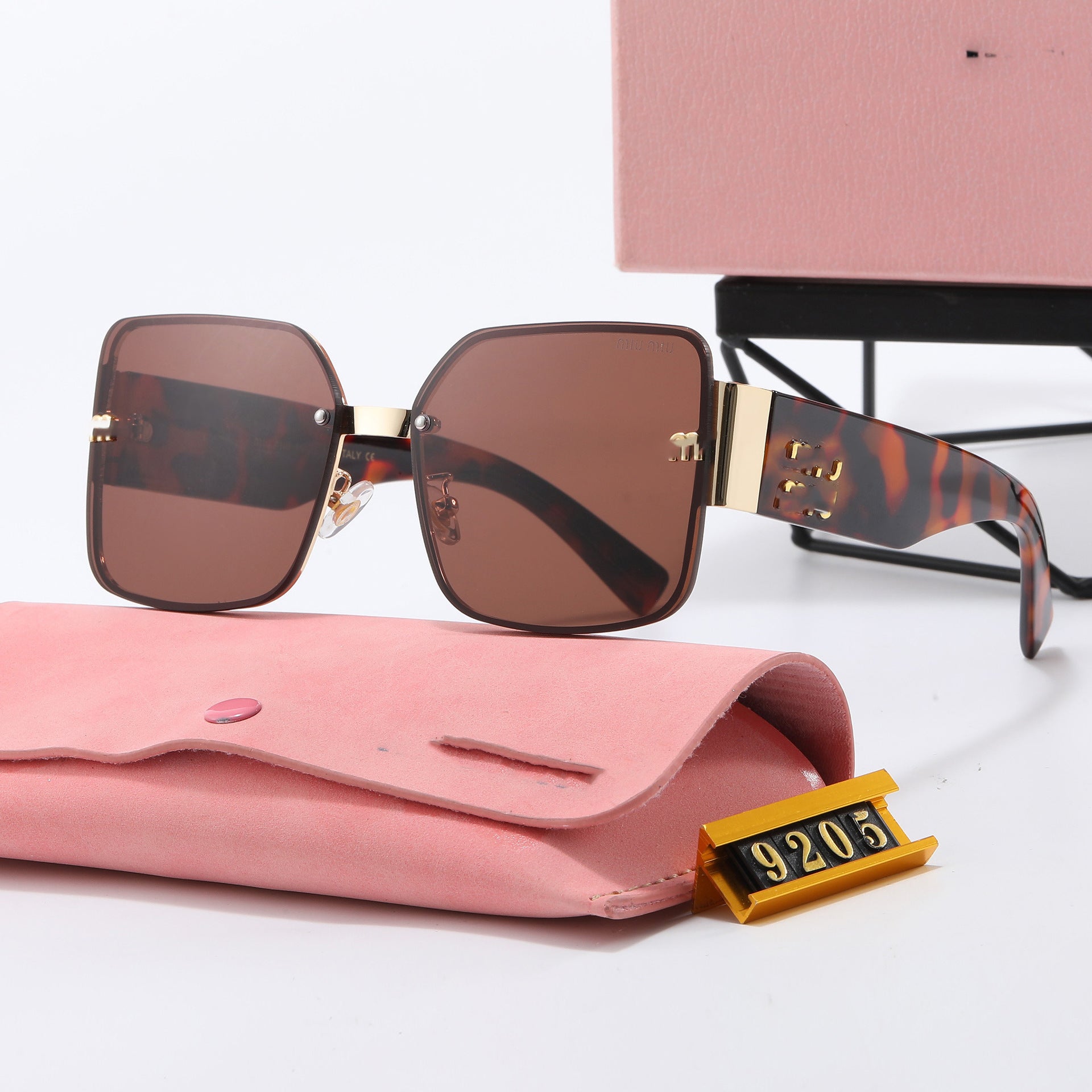 M New European and American Style ins Internet Celebrity Style One-Piece Round Frame Sunglasses for Women Fashionable Acetate Glasses with Strap logo