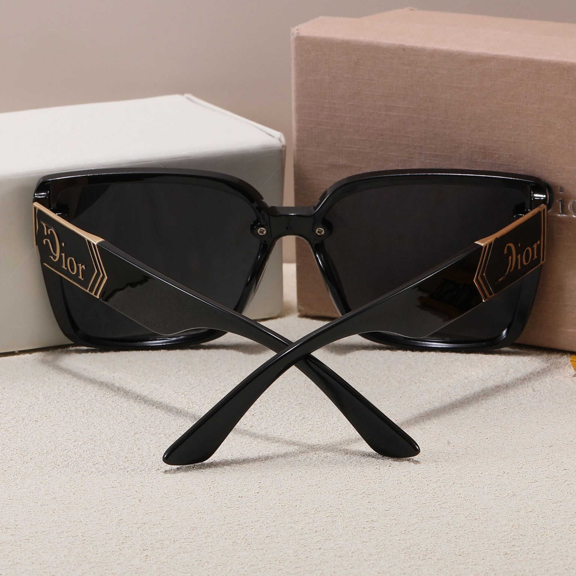 25New Brand High-End Fashion Sunglasses for Women, Versatile Square Frame Sunglasses for Men, Trendy Wholesale9660