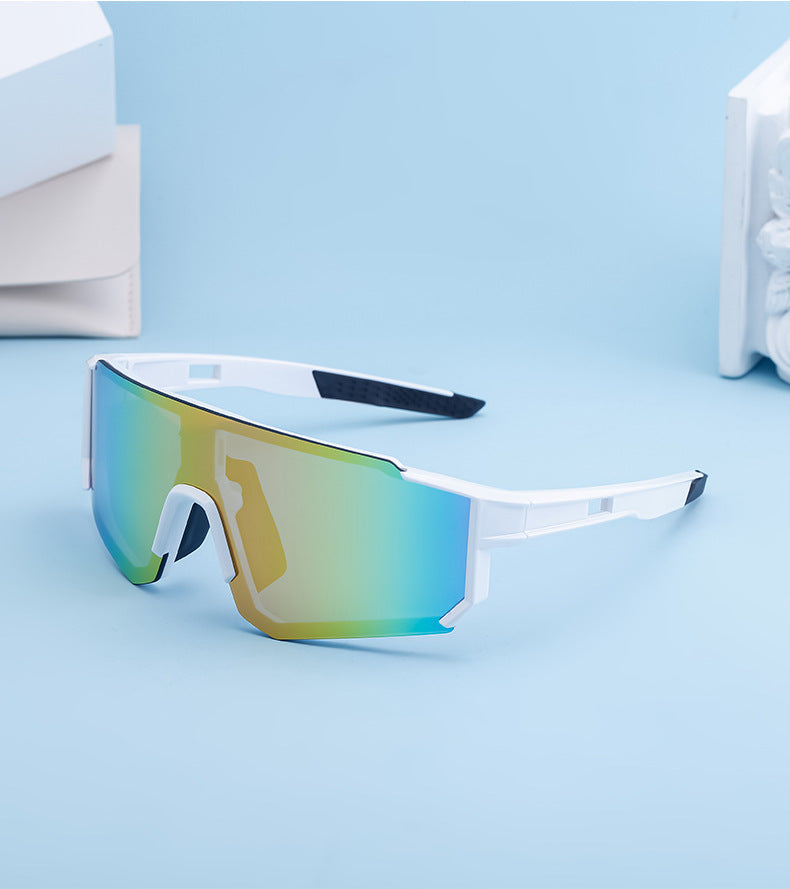 Outdoor Cycling Windproof Sunglasses for Men and Women, European and American Style One-piece Mountaineering Polarized Sunglasses Wholesale sunglasses