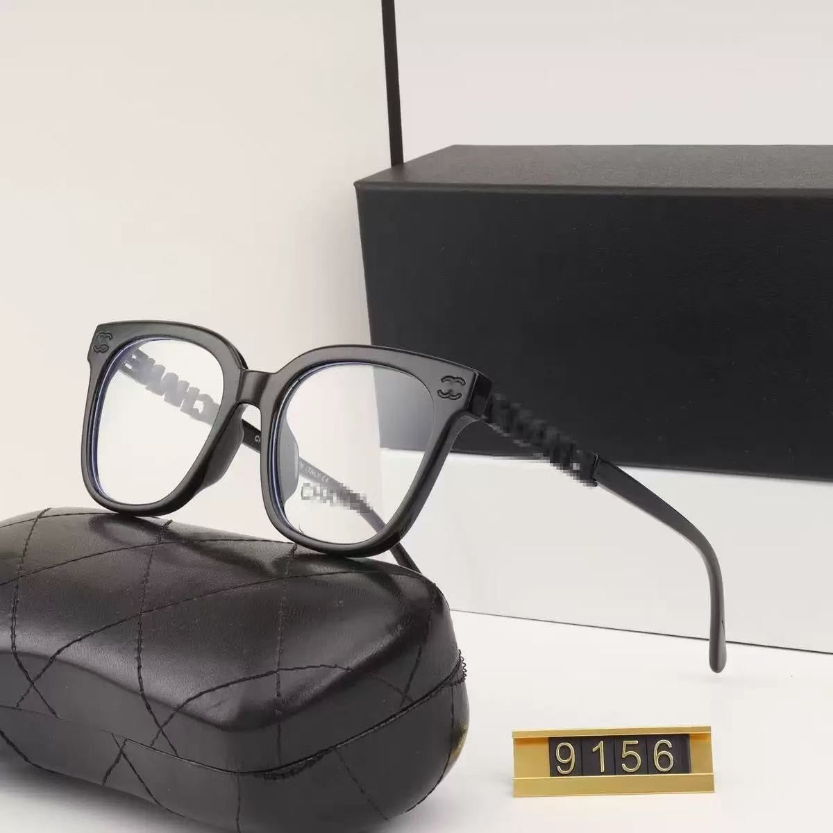 New Chanel Black Warrior Plain Mirror Sunglasses for Women with Lettered Temples, Everyday Versatile Non-Prescription Glasses Wholesale