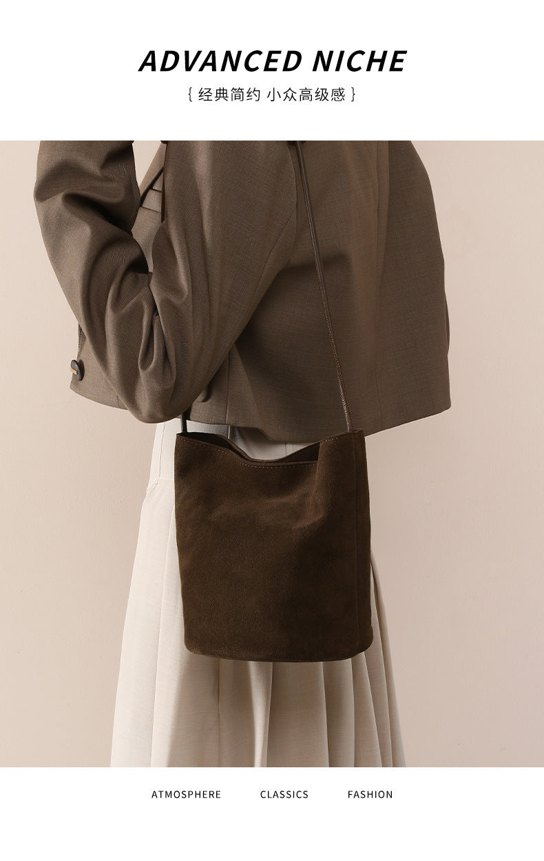 In Stock European and American Suede Underarm Bag for Women New Simple Casual Retro Matte Single Shoulder Crossbody Tote Bucket Bag