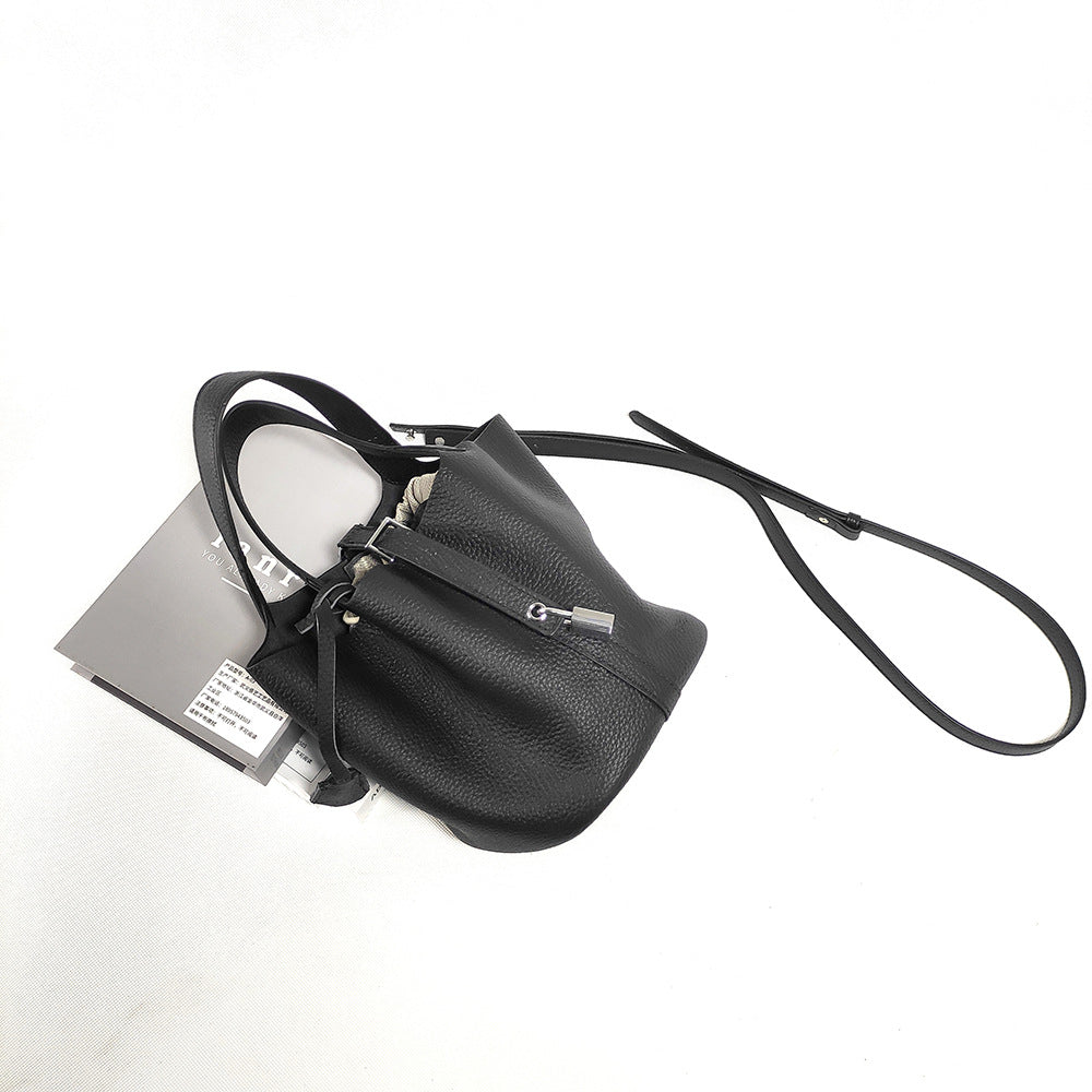 Women's Basket Bag2025New High-End First Layer Cowhide Bucket Bag Casual Handheld Women's Tote Bag Trendy