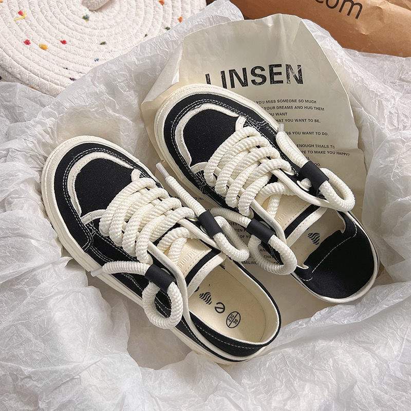 Women's Canvas Shoes with Heel Step and Half Slipper Design2025Summer New Niche Original Versatile White Sneakers to Match Dresses Women's Shoes