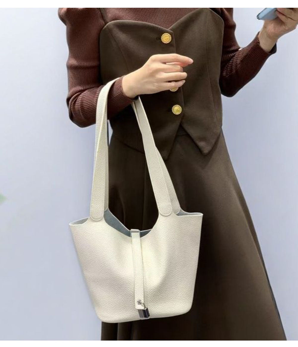 2025New Basket Bag for Women, High-End Niche Design, Large Capacity Bucket Bag, Top Layer Cowhide Handbag